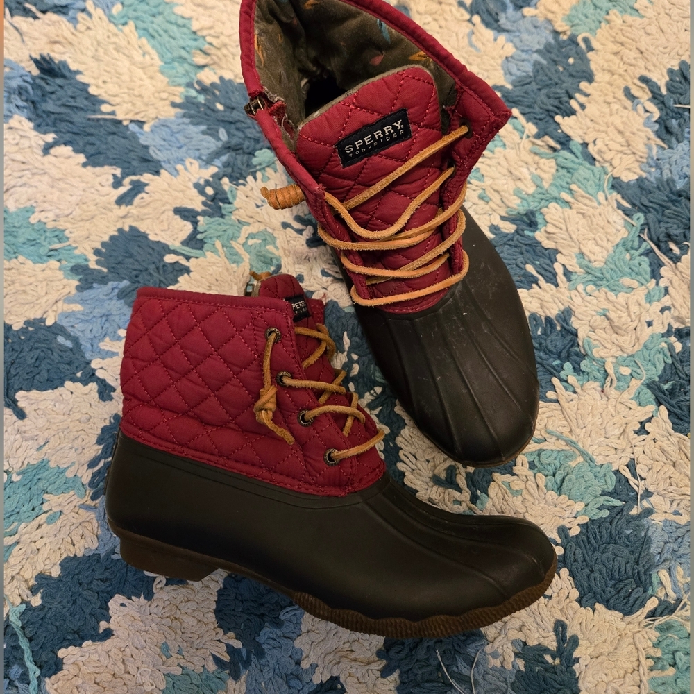 Sperry Women’s Maroon Quilted Duck Boots